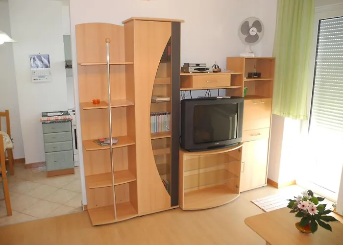 100m Vom Entfernt By Interhome * Цриквеница