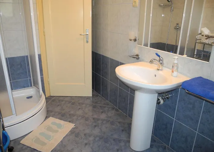 100m Vom Entfernt By Interhome *