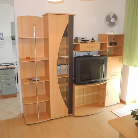 100m Vom Entfernt By Interhome * Crikvenica