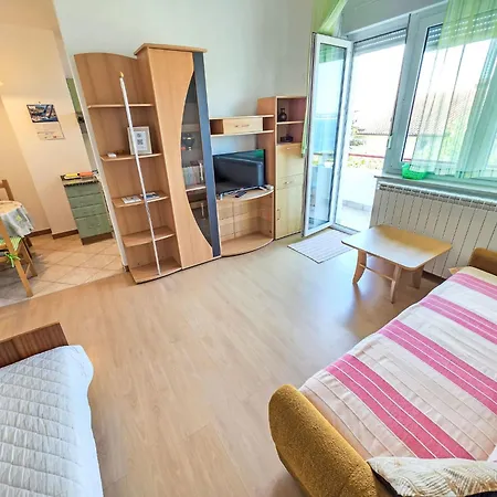 100m Vom Entfernt By Interhome Apartment *
