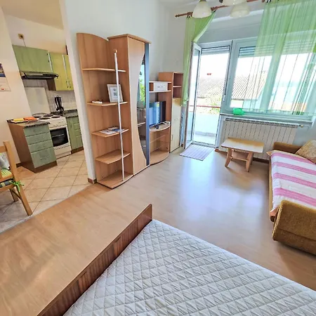 100m Vom Entfernt By Interhome Apartment