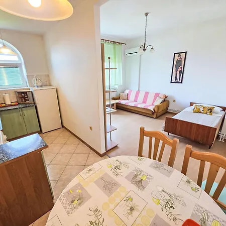 100m Vom Entfernt By Interhome Apartment